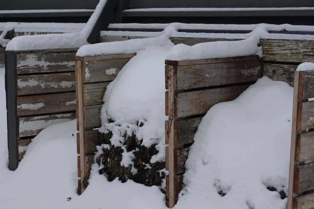 Zimsko kompostiranje kako kompostirati ostatke hrane i dvorisni otpad u hladnoj klimi349875435438711